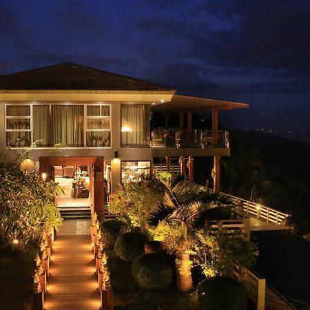 The Oriental Luxury Suites Alfonso Εξωτερικό φωτογραφία