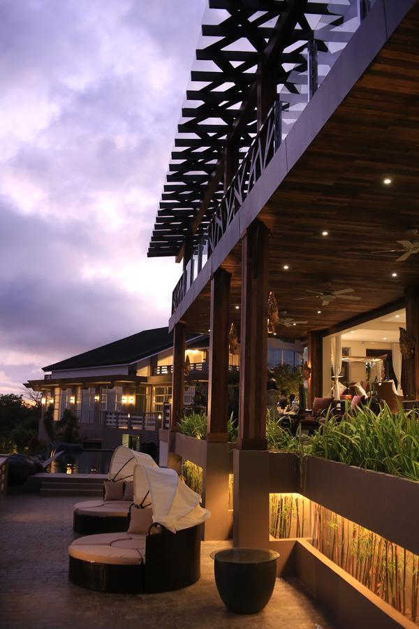 The Oriental Luxury Suites Alfonso Εξωτερικό φωτογραφία