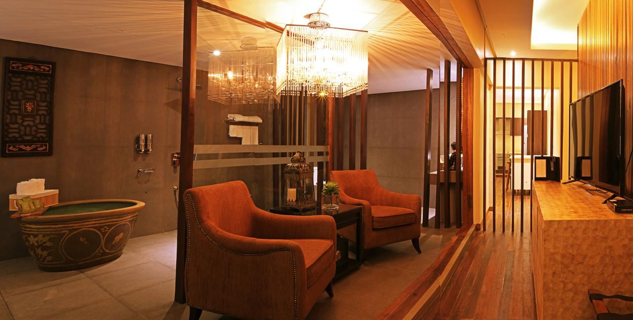 The Oriental Luxury Suites Alfonso Δωμάτιο φωτογραφία