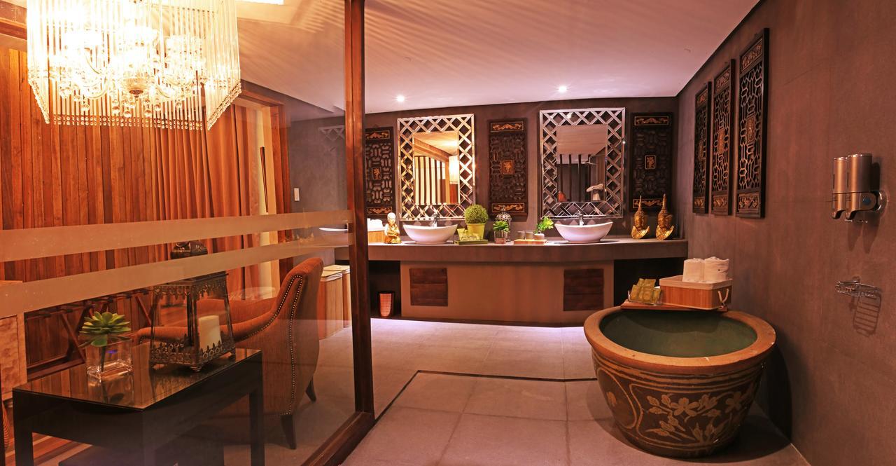 The Oriental Luxury Suites Alfonso Δωμάτιο φωτογραφία